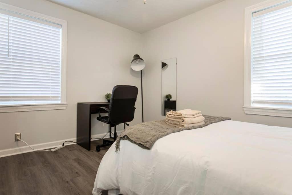 Holiday home Modern Yet Historic 3br House By Cozysuites